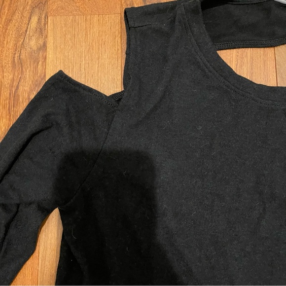 NWT Varley Cold-Shoulder and Open Back Soft Sweater - Picture 5 of 8